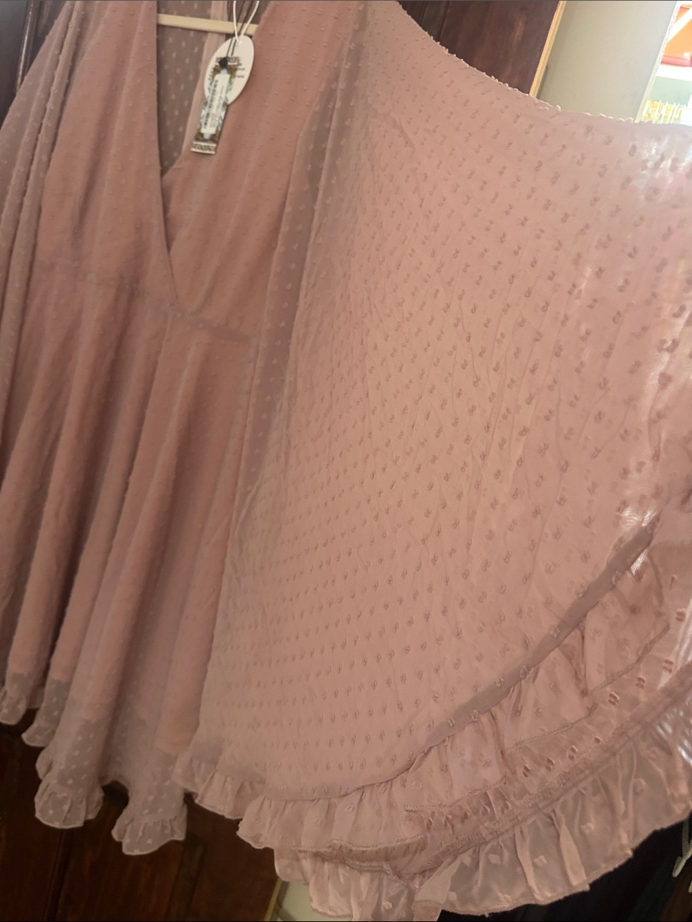 Boohoo Plus Mauve Dotted Ruffle Long Sleeve Dress - Picture 3 of 6